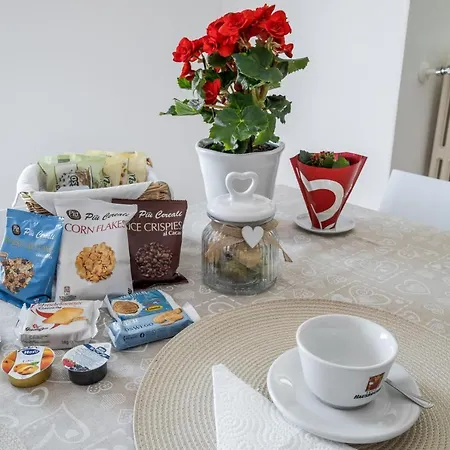 Di Garda Vc, Dimora Charme Of Butterfly Apartment *
